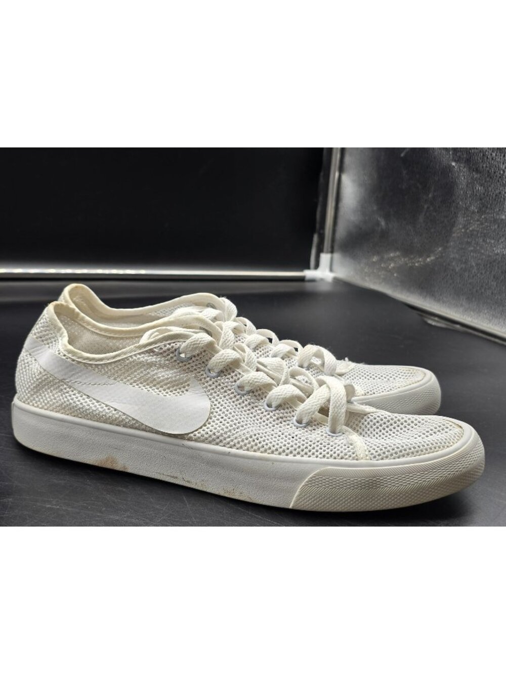 Nike Shoes Womens Size 8 Primo Court Mesh Low Top Sneakers Stained 724752-110